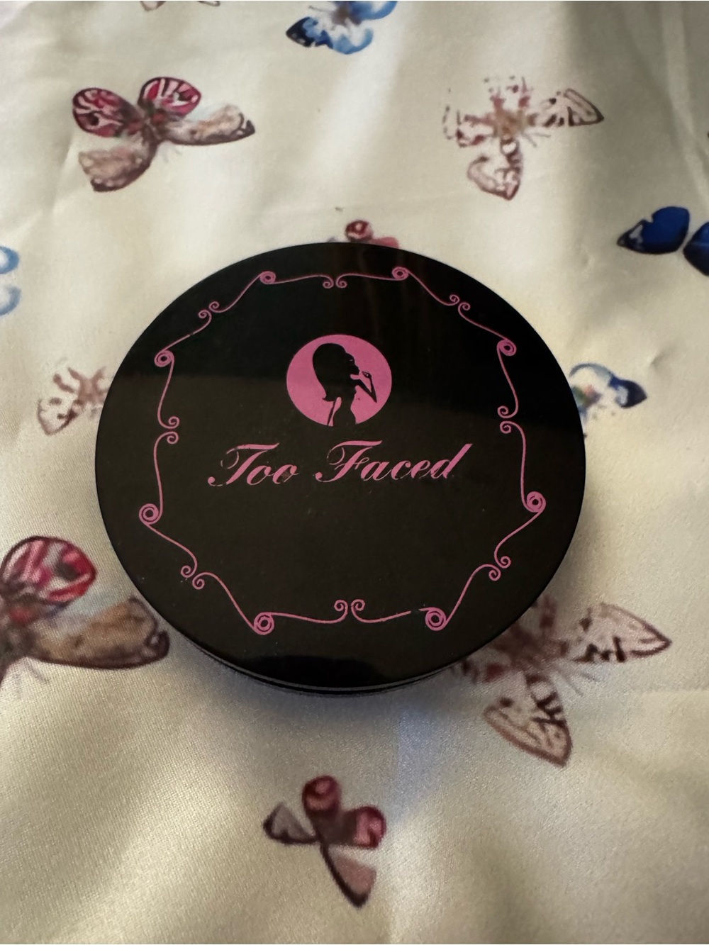 Too Faced Snow Bunny Bronzer Compact Pink Logo Powder Case EUC